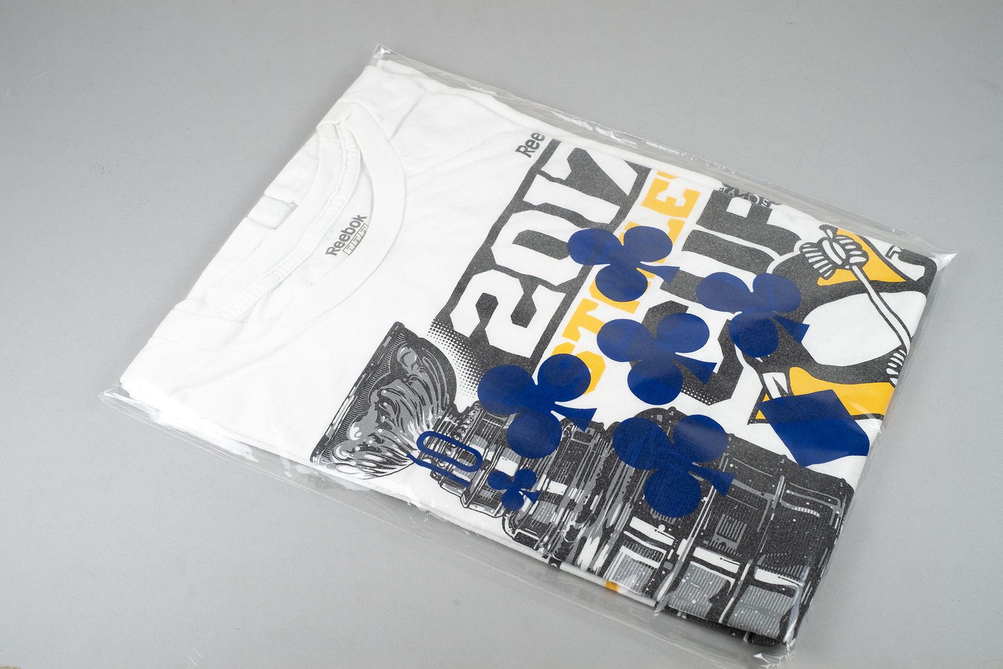 M/L — Stanley Cup Reebok (white)