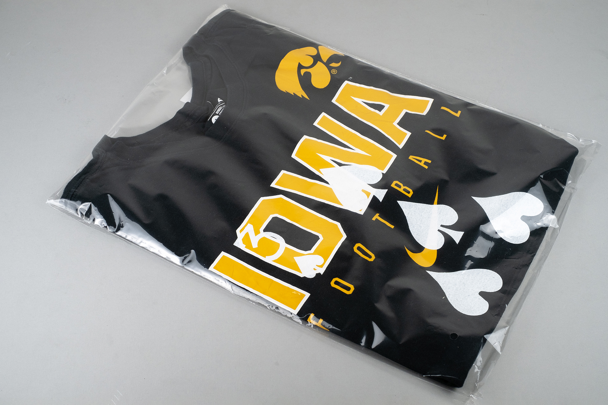 M — Iowa Nike (black)